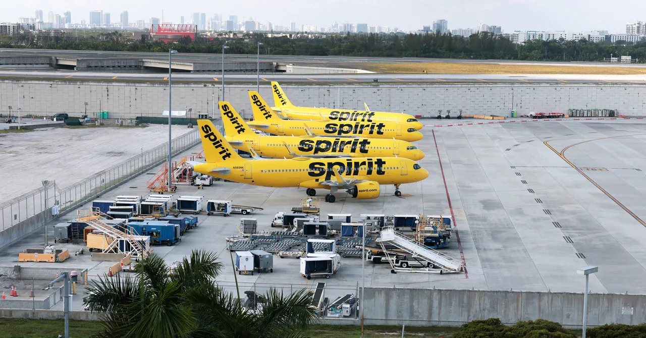 What does the Spirit Airlines explosion mean for your vacation?